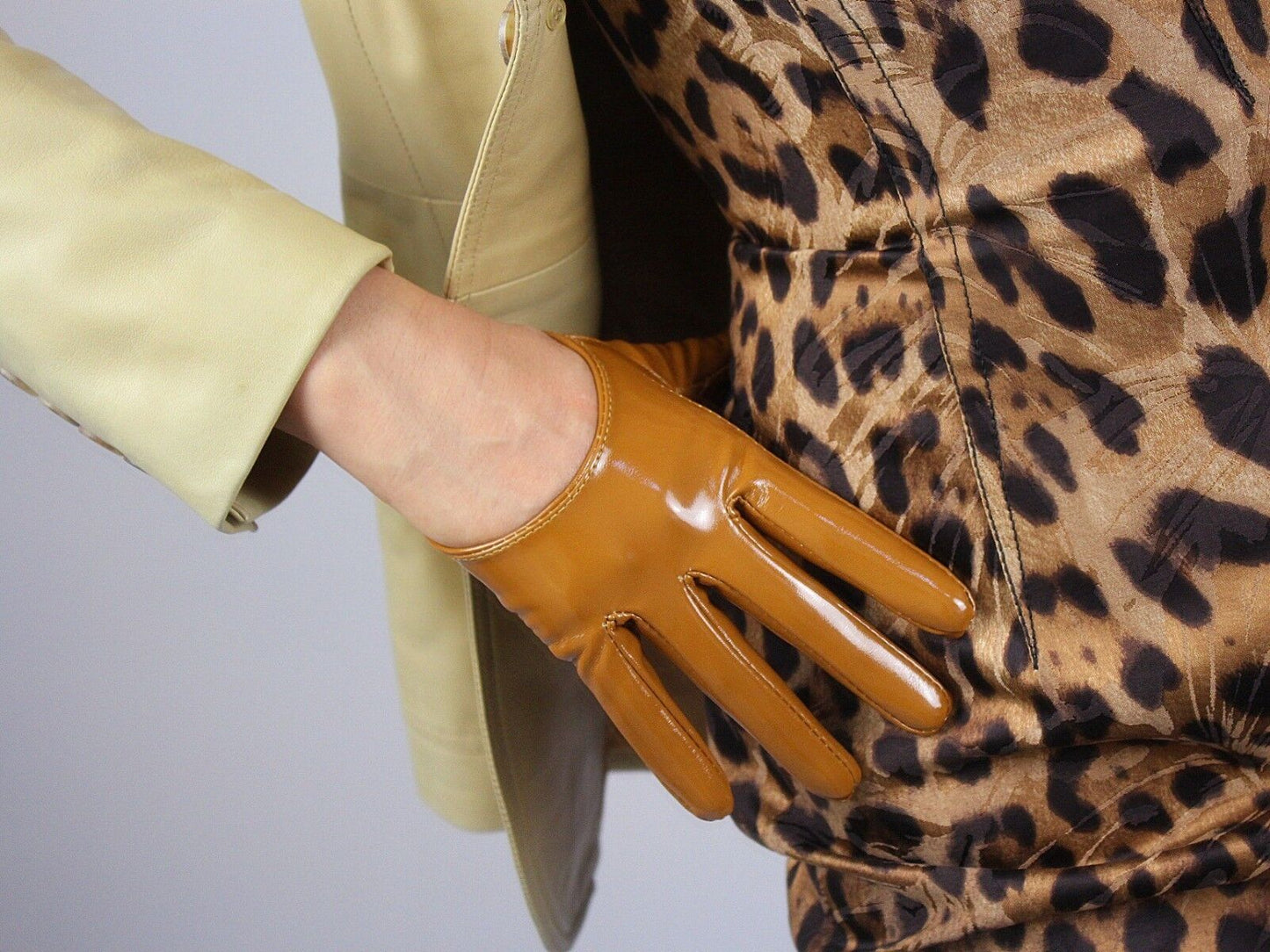 LATEX GLOVES Shine Leather Faux Patent PU 5" 13cm Short Opera Evening Brown Tan