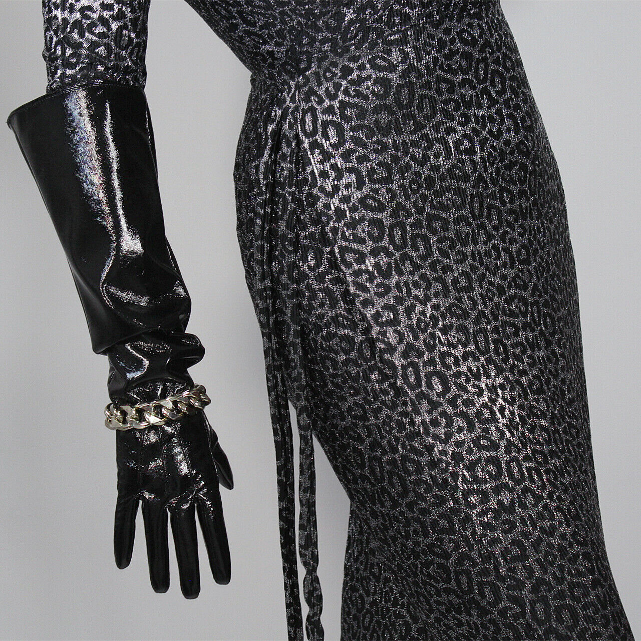 PATENT LONG GLOVES Black Faux Leather Elbow 20" 50cm L Silver Chain PUFF SLEEVES