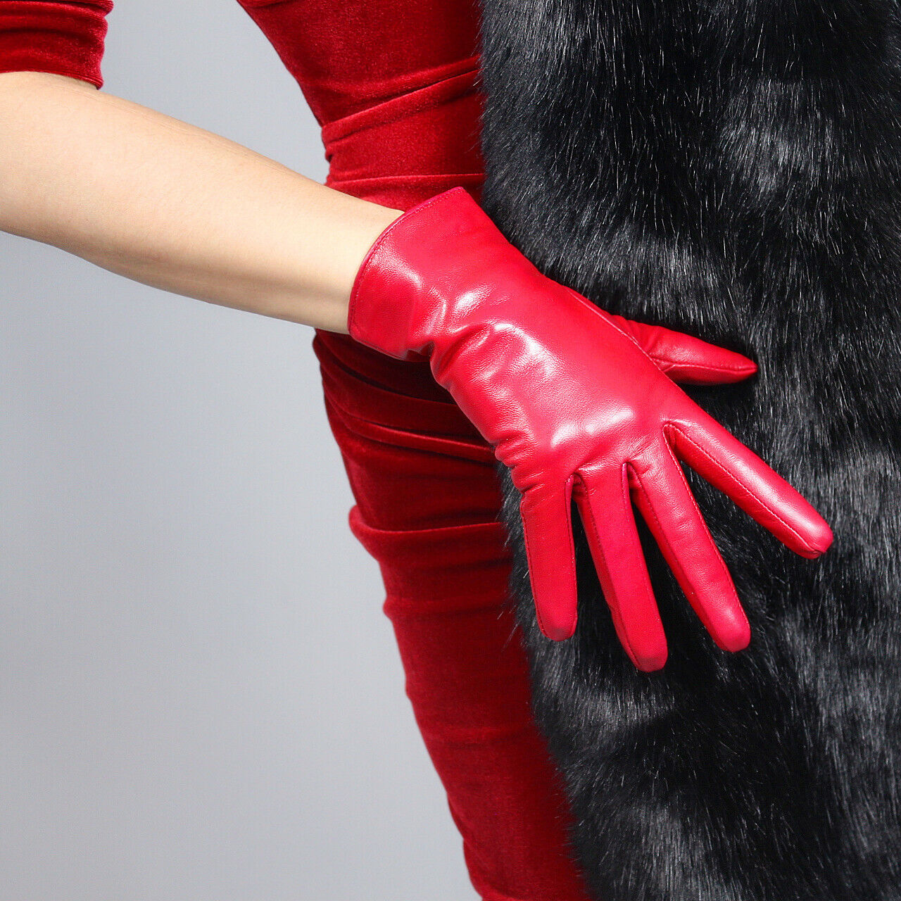 TECH GLOVES Real Leather Red Wrist Short Touchscreen Lambskin Sheepskin 23cm