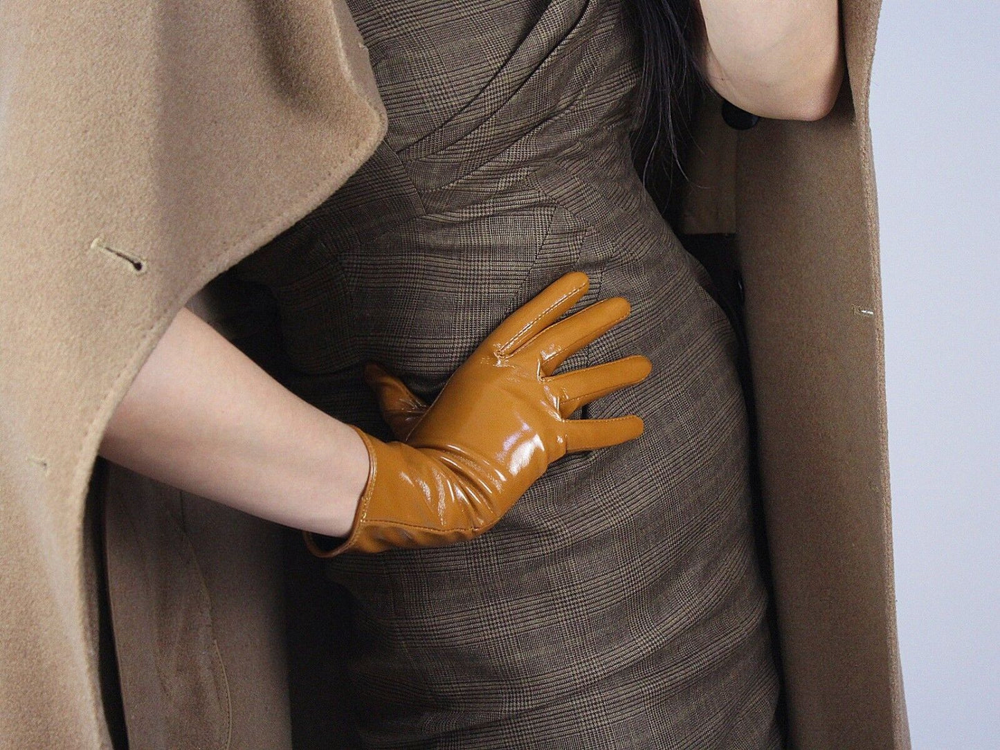 LATEX GLOVES Shine Leather Faux Patent PU 11" 28cm Short Daily Brown Tan Sugar