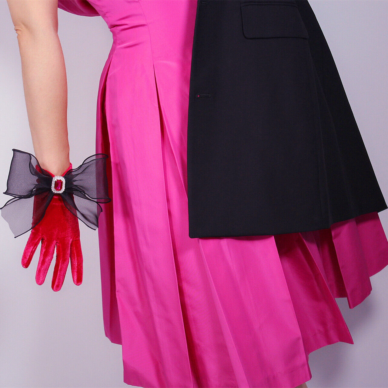 VELVET GLOVES Wrist Short Stretch Mesh Tulle Ribbon Waves Rose Pink Jewel Gem