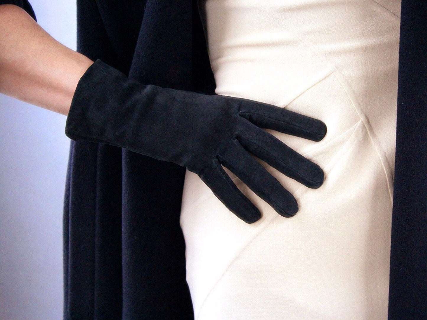 REAL LEATHER GLOVES Suede Black Short