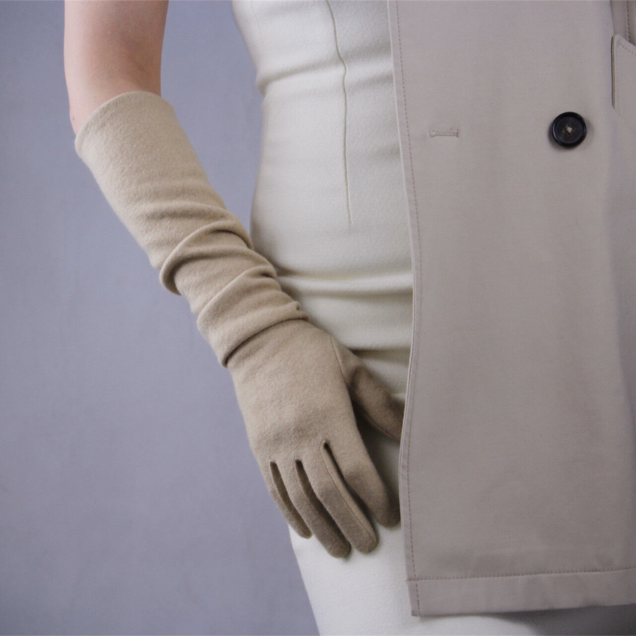 WOOL GLOVES 50cm long beige