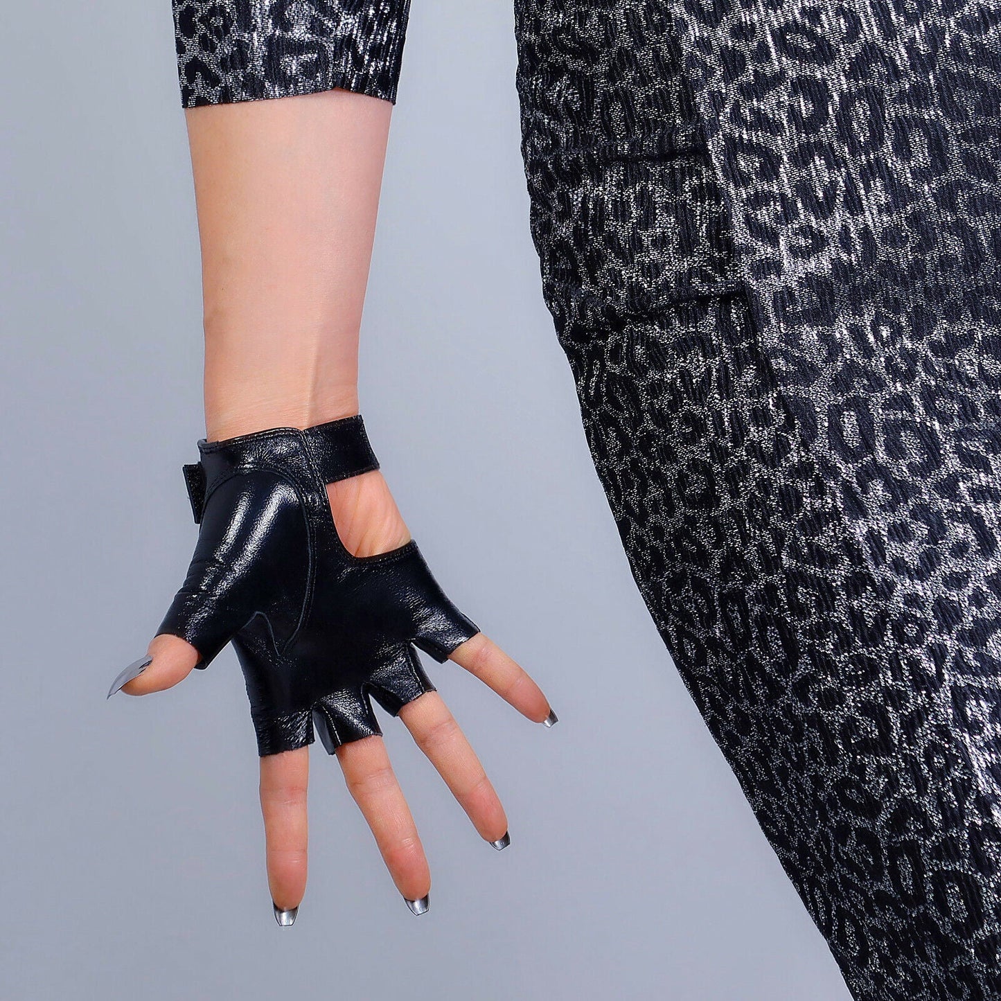 REAL LEATHER GLOVES Black Half Finger